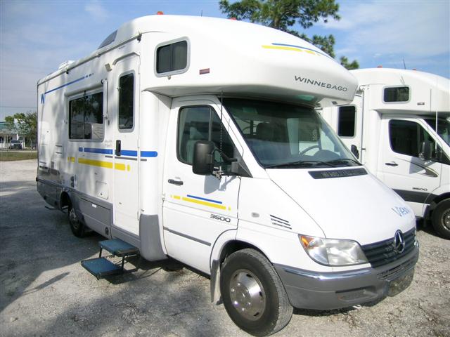 Used 2006 Winnebago View 24H Class B For Sale